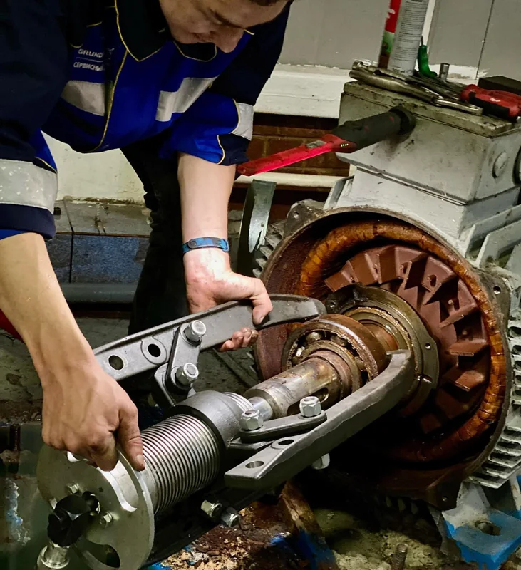 Ремонт насосного оборудования Grundfos на производстве парафинов и восков.